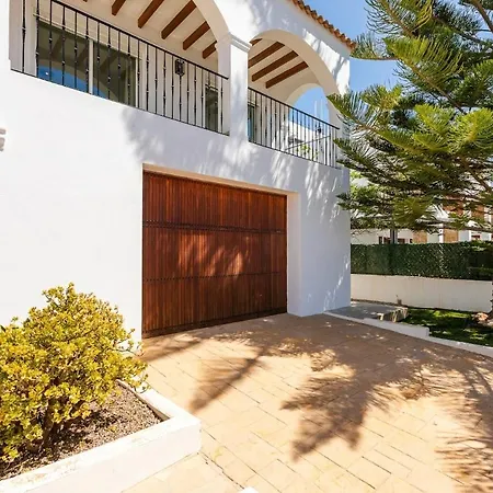 Villa Luna Ibiza Centre 8 Pax