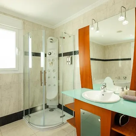 Villa Luna Ibiza Centre 8 Pax *